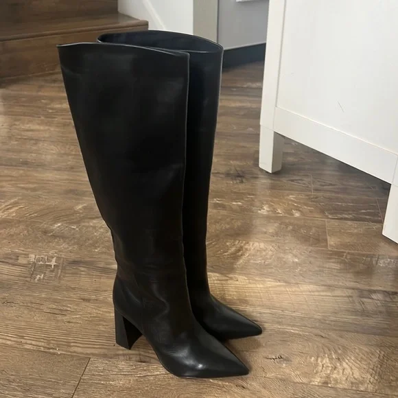 Steve Madden Black Ankle Boots - Picture 2 of 5